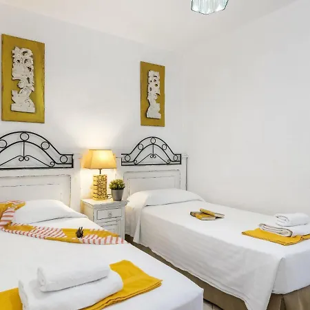 231 Parque Santiago 2 Bedroom 2 Bathroom, Wifi * 美洲海滩